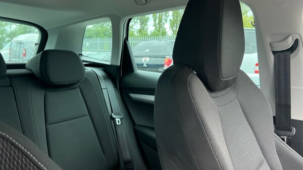 Used Skoda Karoq 2024 for sale - 75534350: Photo 31