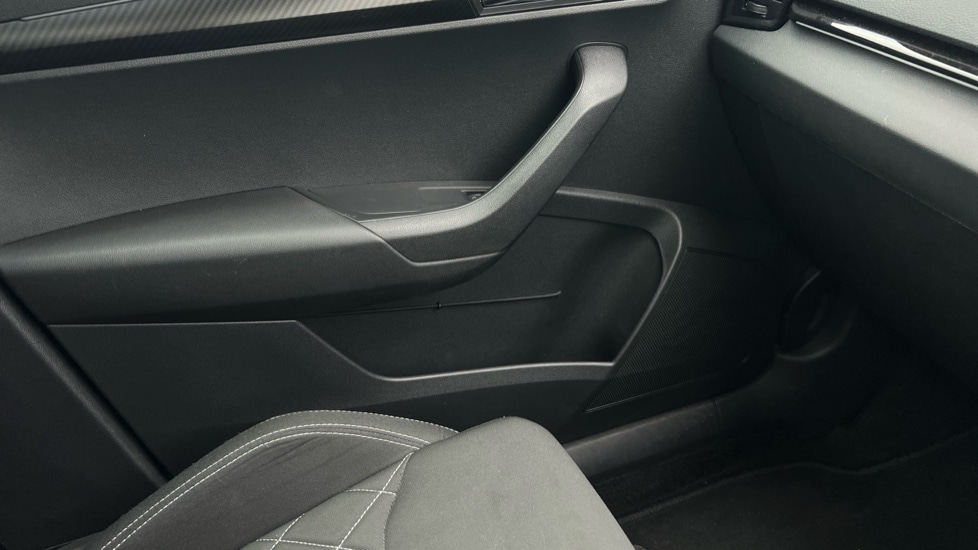 Used Skoda Karoq 2023 for sale - 76544464: Photo 84