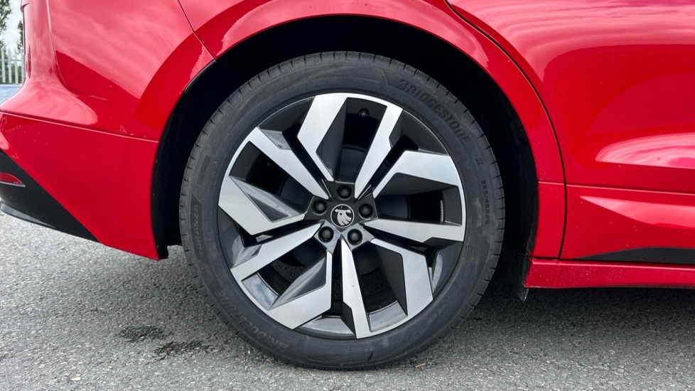 Used Skoda Enyaq 2025 for sale - 76868837: Photo 18