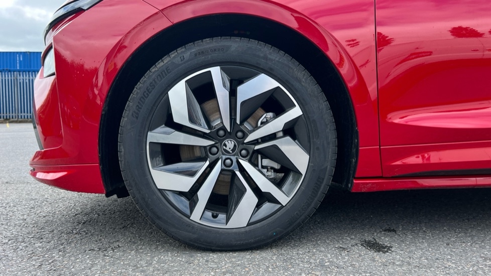 Used Skoda Enyaq 2025 for sale - 76868837: Photo 20