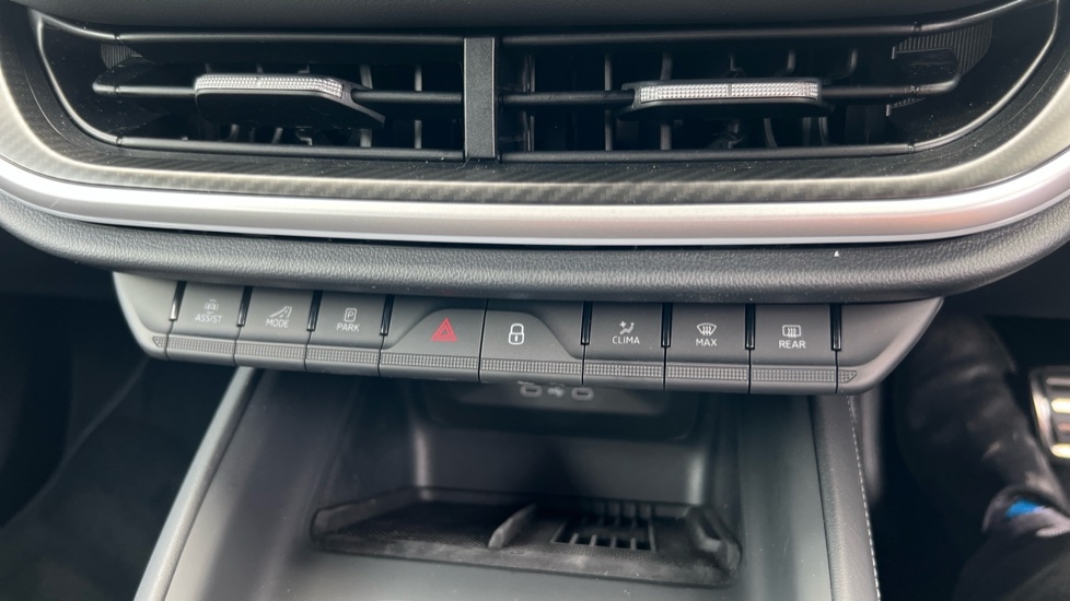 Used Skoda Enyaq 2025 for sale - 76868837: Photo 35