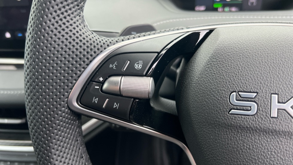 Used Skoda Enyaq 2025 for sale - 76868837: Photo 37