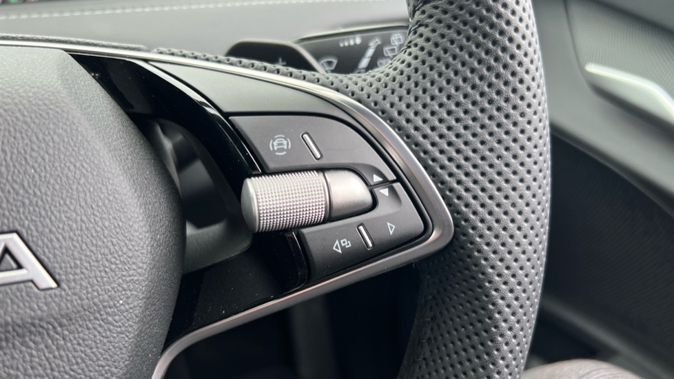 Used Skoda Enyaq 2025 for sale - 76868837: Photo 38