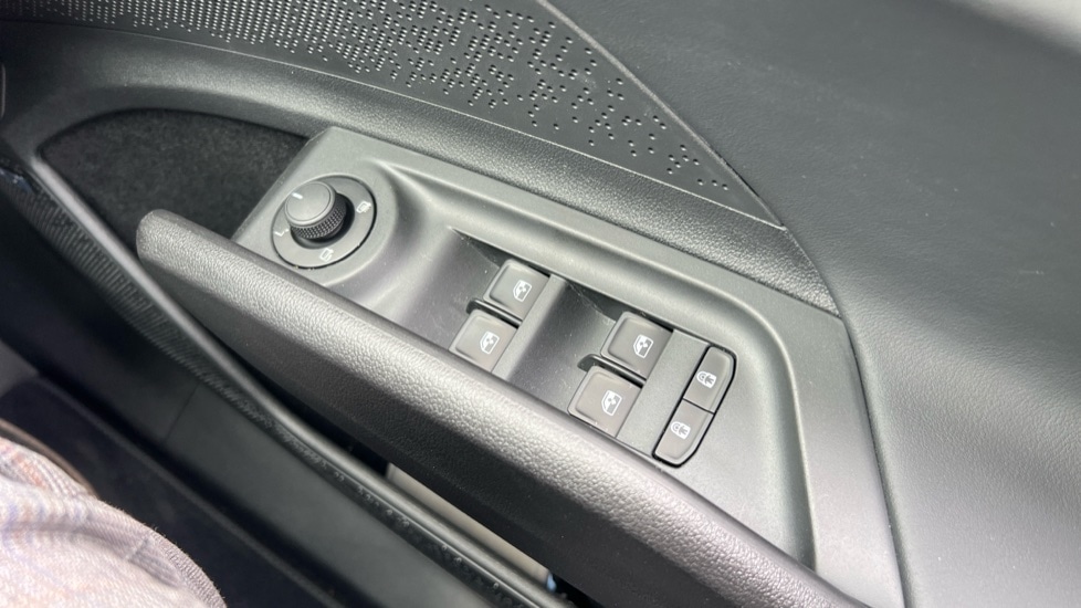 Used Skoda Enyaq 2025 for sale - 76868837: Photo 43