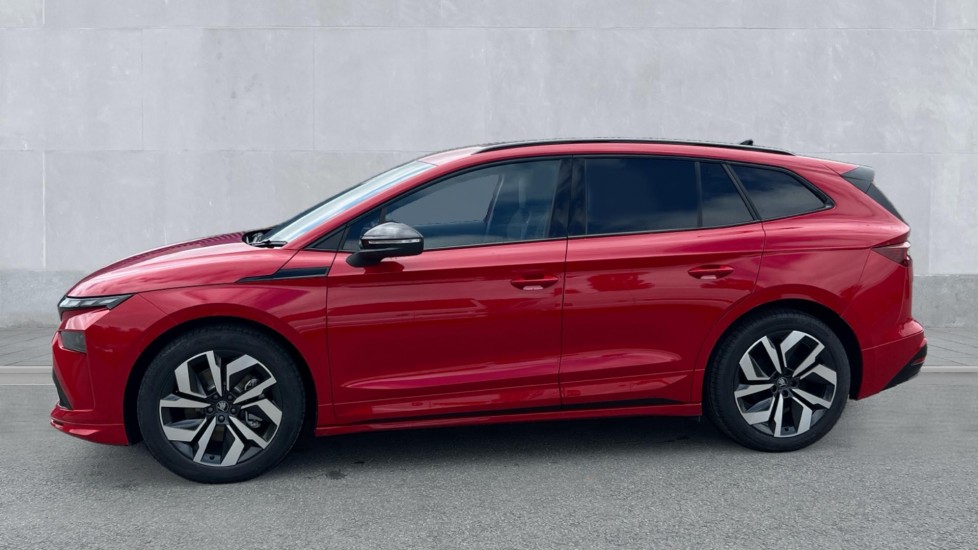 Used Skoda Enyaq 2025 for sale - 76868837: Photo 9