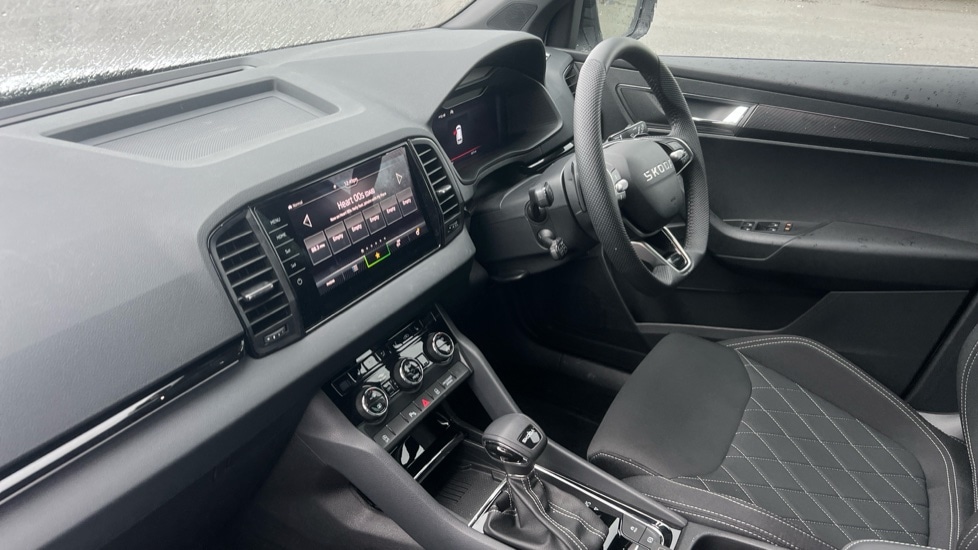 Used Skoda Karoq 2025 for sale - 76871324: Photo 2