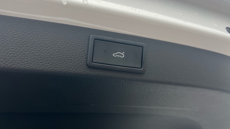 Used Skoda Karoq 2025 for sale - 76871324: Photo 36