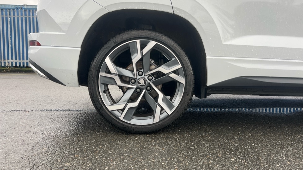 Used Skoda Karoq 2025 for sale - 76871324: Photo 5