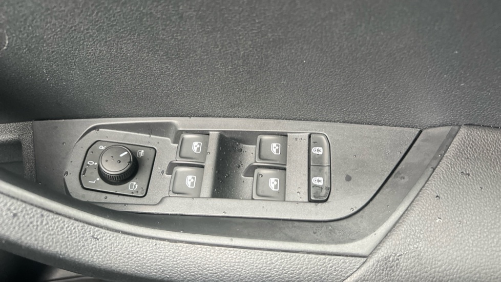 Used Skoda Karoq 2025 for sale - 76871324: Photo 52