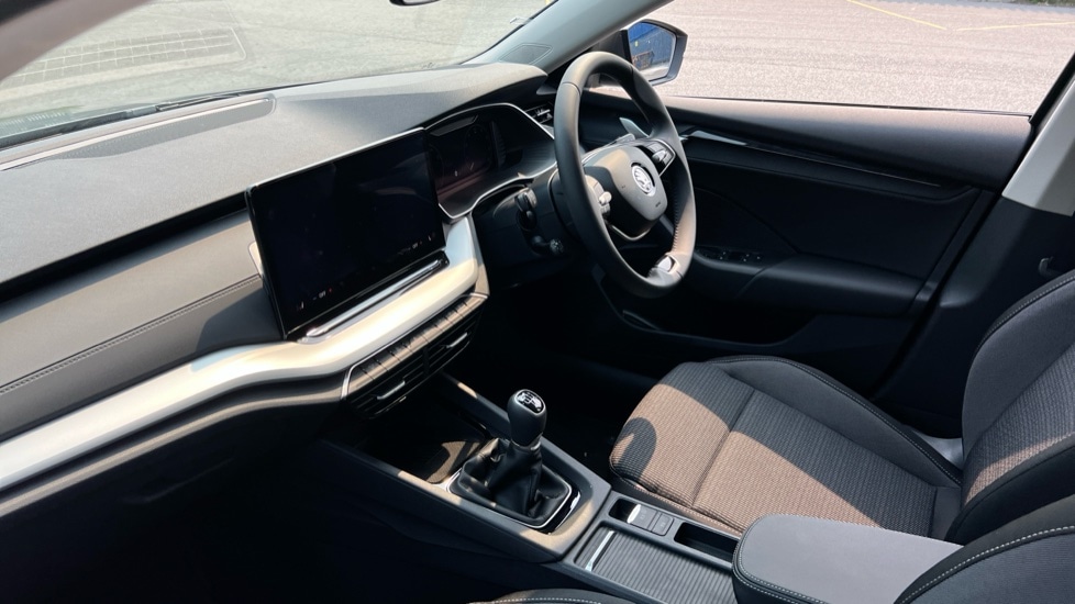 Used Skoda Octavia 2024 for sale - 76869166: Photo 2