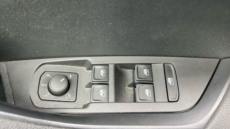 Used Skoda Karoq 2023 for sale - 76731521: Photo 37