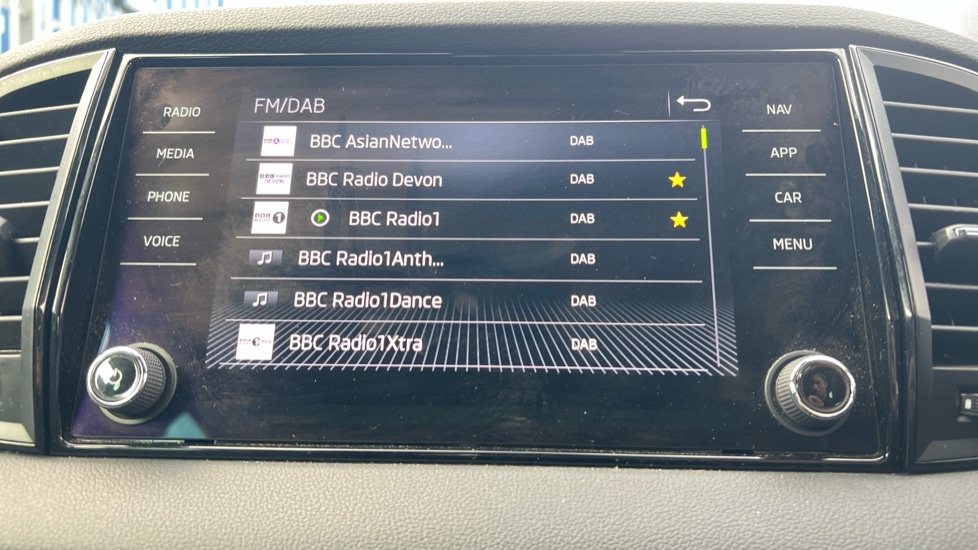 Used Skoda Karoq 2023 for sale - 76731521: Photo 43