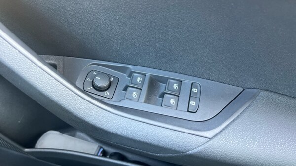 Used Skoda Karoq 2025 for sale - 75471831: Photo 41
