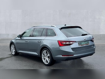 Used Skoda Superb 2019 for sale - 75664892: Photo