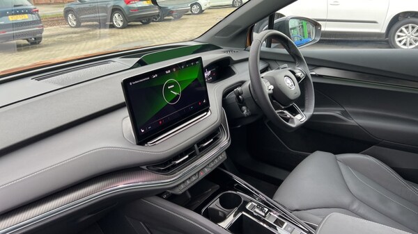 Used Skoda Enyaq 2022 for sale - 75471997: Photo 2