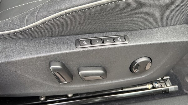 Used Skoda Enyaq 2022 for sale - 75471997: Photo 56