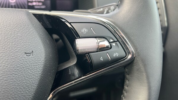 Used Skoda Karoq 2022 for sale - 76112408: Photo 51