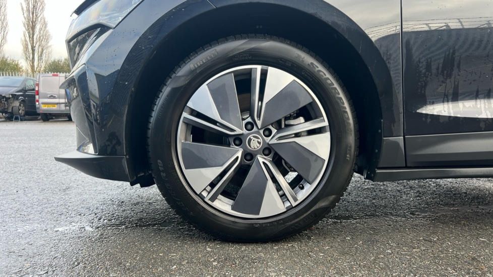 Used Skoda Enyaq 2025 for sale - 76544446: Photo 19