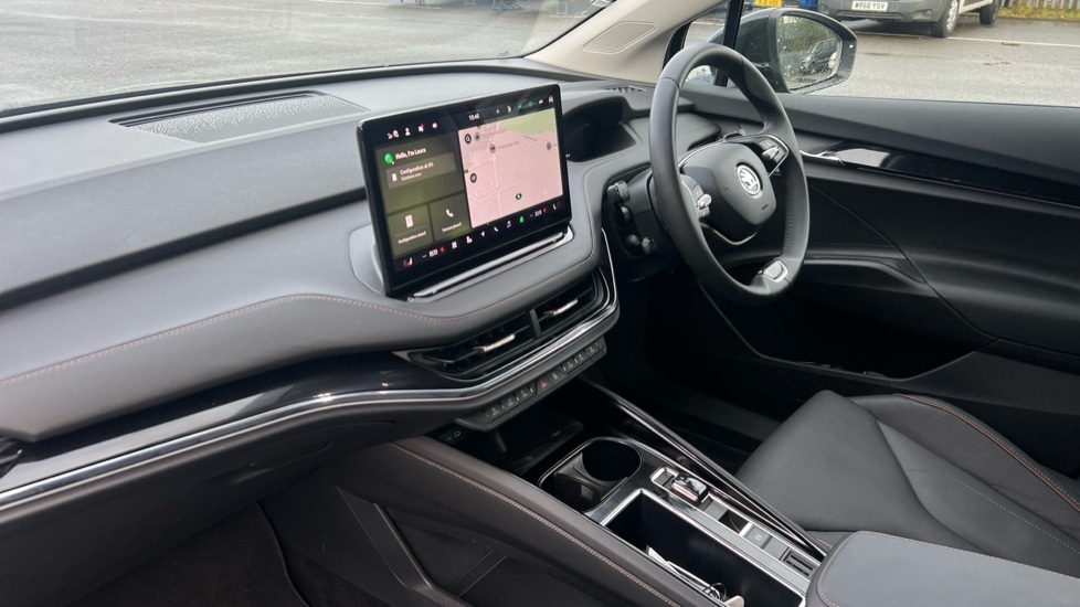 Used Skoda Enyaq 2025 for sale - 76544446: Photo 2