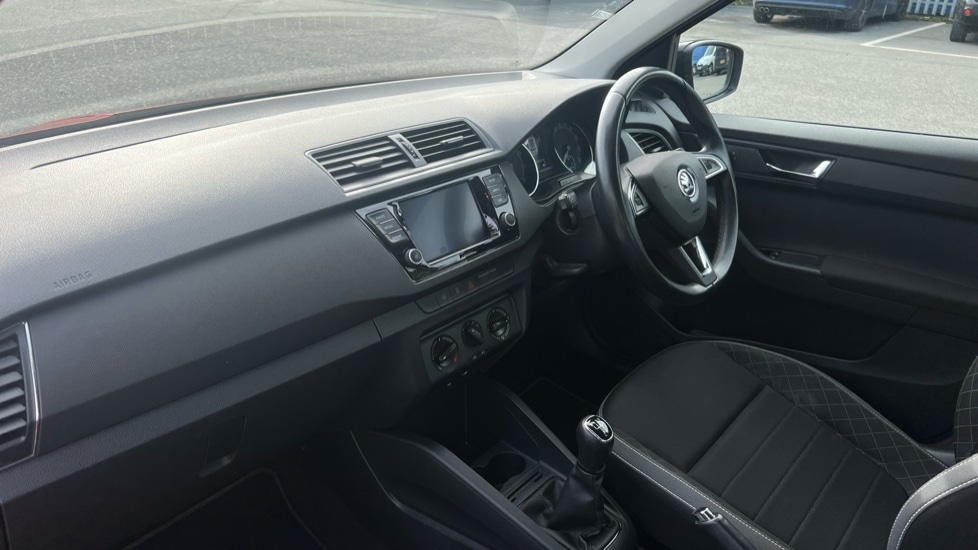 Used Skoda Fabia 2019 for sale - 76116783: Photo 2