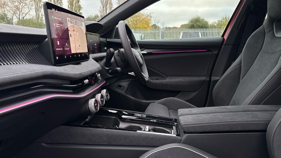 Used Skoda Superb 2025 for sale - 76191147: Photo 28