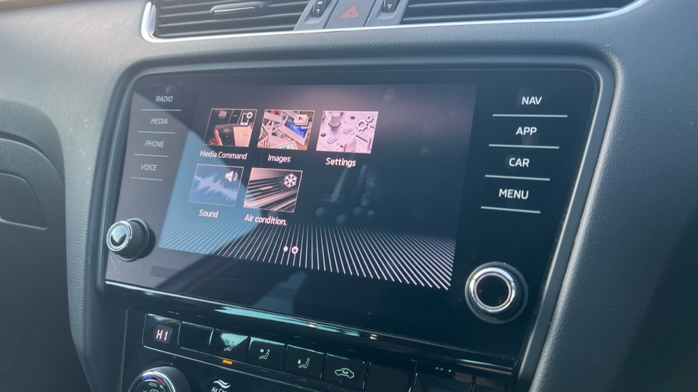 Used Skoda Octavia 2018 for sale - 77031432: Photo 79