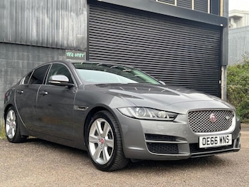 Used Jaguar XE 2017 for sale - 78815834: Photo