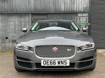 Used Jaguar XE 2017 for sale - 78815834: Photo