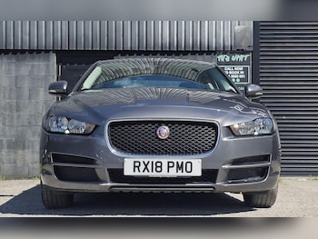 Used Jaguar XE 2018 for sale - 78815800: Photo