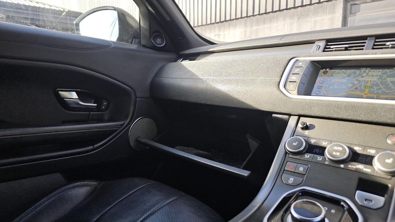 Used Land Rover Range Rover Evoque 2018 for sale - 78145864: Photo 14