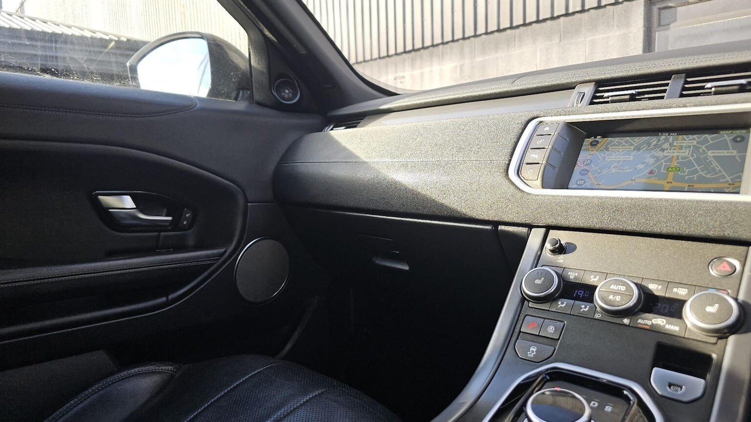 Used Land Rover Range Rover Evoque 2018 for sale - 78145864: Photo 15