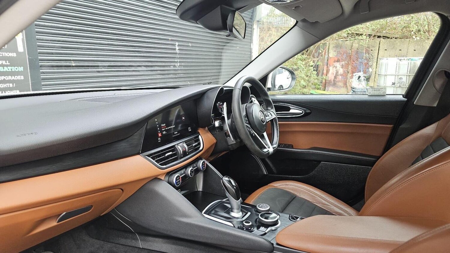 Used Alfa Romeo Giulia 2017 for sale - 77906428: Photo 46