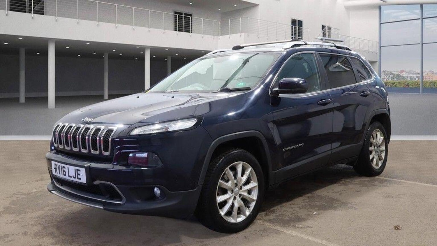 Used Jeep Cherokee 2016 for sale - 77906394: Photo 2