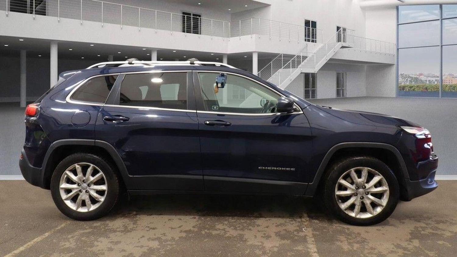 Used Jeep Cherokee 2016 for sale - 77906394: Photo 5