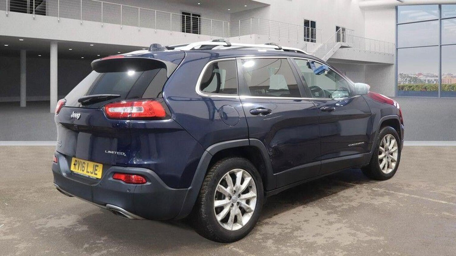Used Jeep Cherokee 2016 for sale - 77906394: Photo 6