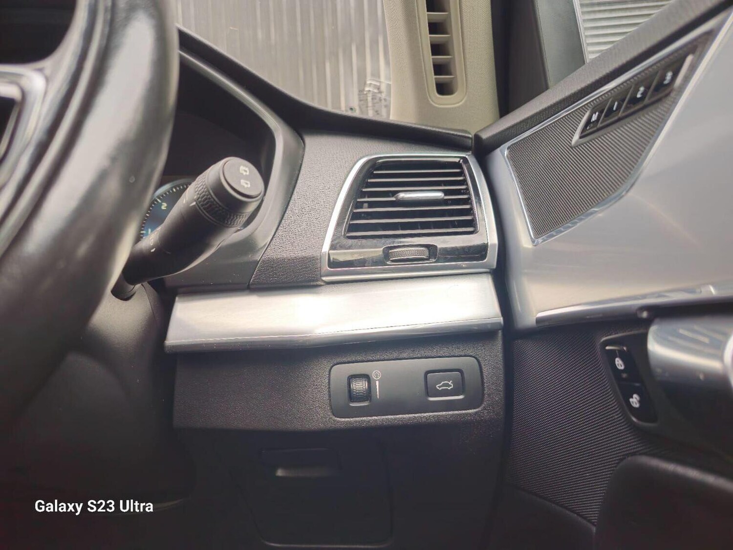 Used Volvo XC90 2018 for sale - 77906486: Photo 28