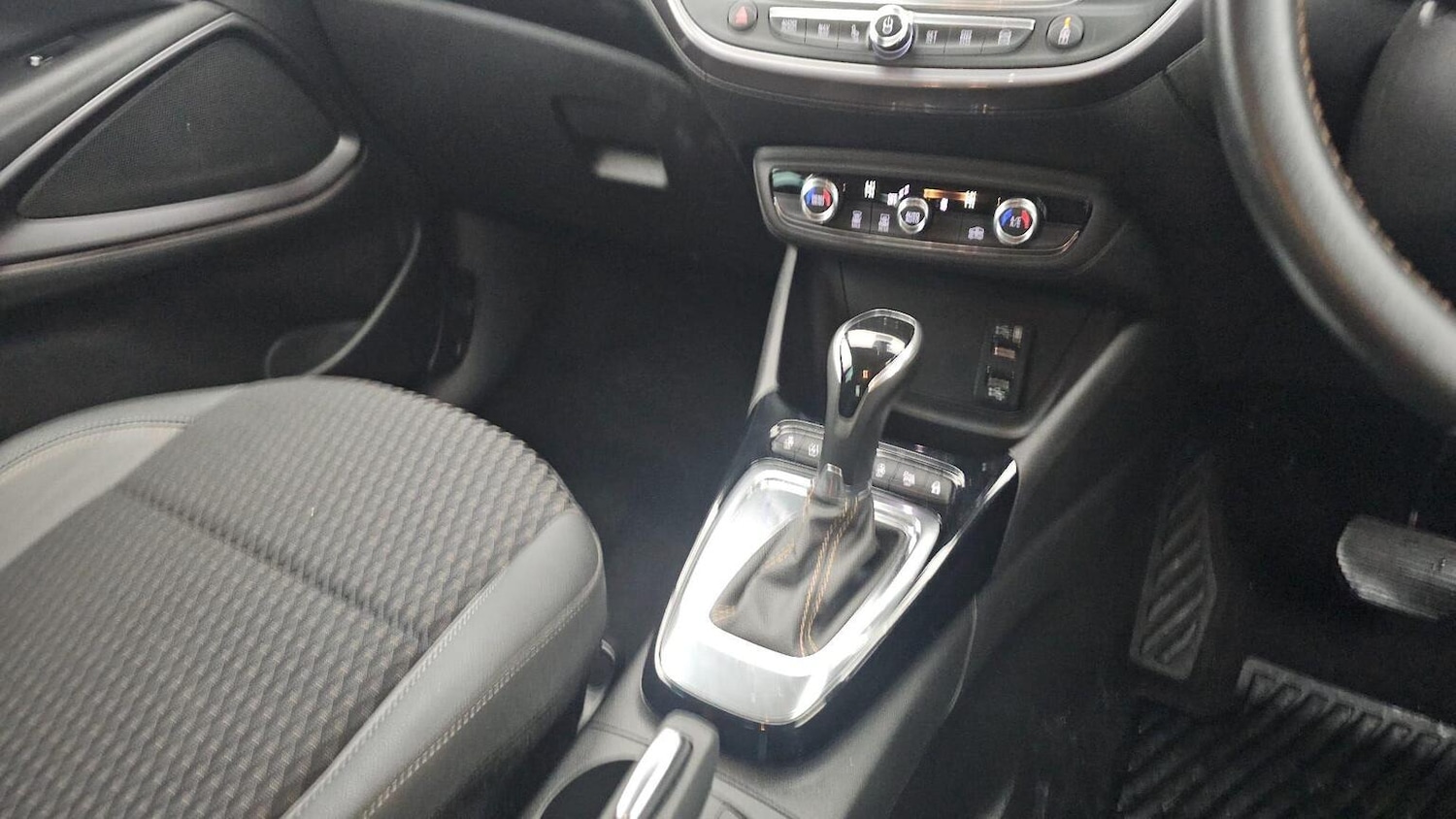 Used Vauxhall Crossland X 2019 for sale - 77921290: Photo 18