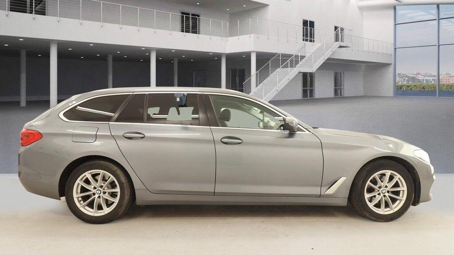 Used BMW 5 Series 2019 for sale - 77938231: Photo 11