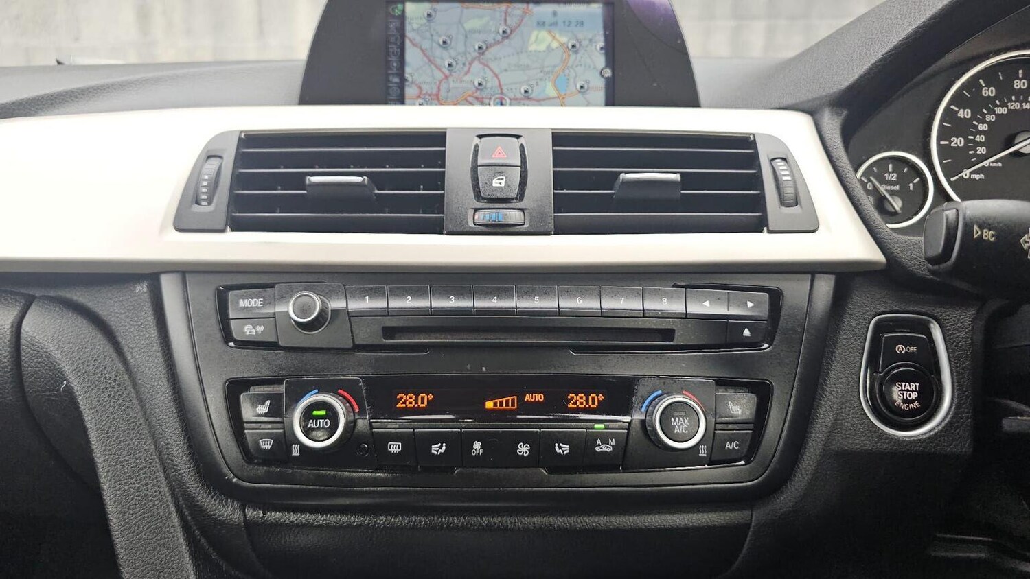 Used BMW 3 Series 2014 for sale - 77906469: Photo 42