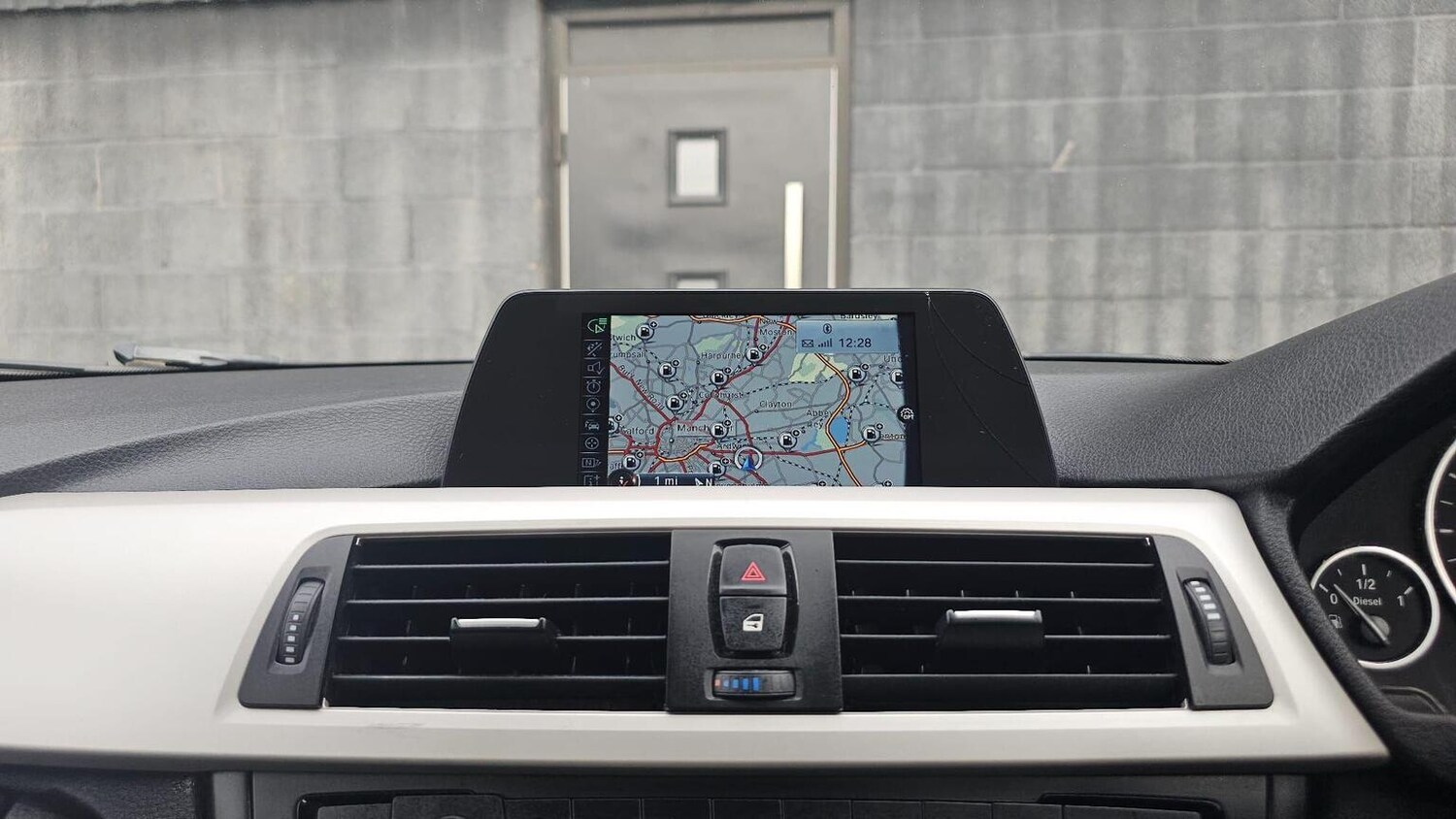 Used BMW 3 Series 2014 for sale - 77906469: Photo 43