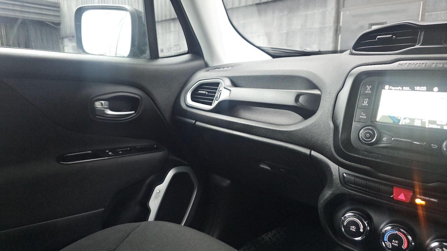 Used Jeep Renegade 2016 for sale - 77906454: Photo 19