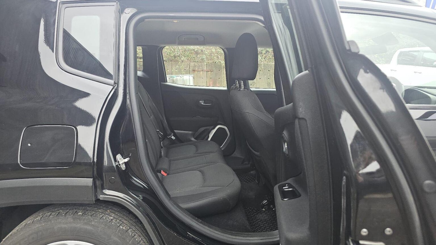 Used Jeep Renegade 2016 for sale - 77906454: Photo 32