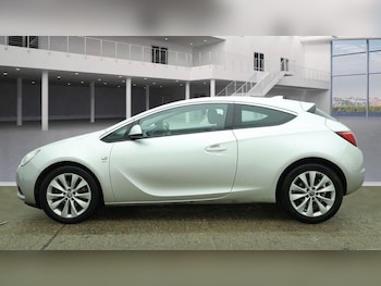 Used Vauxhall Astra GTC 2017 for sale - 77921423: Photo