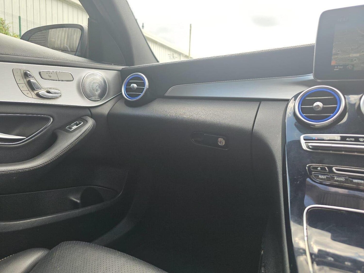 Used Mercedes-Benz C Class 2015 for sale - 77906494: Photo 17