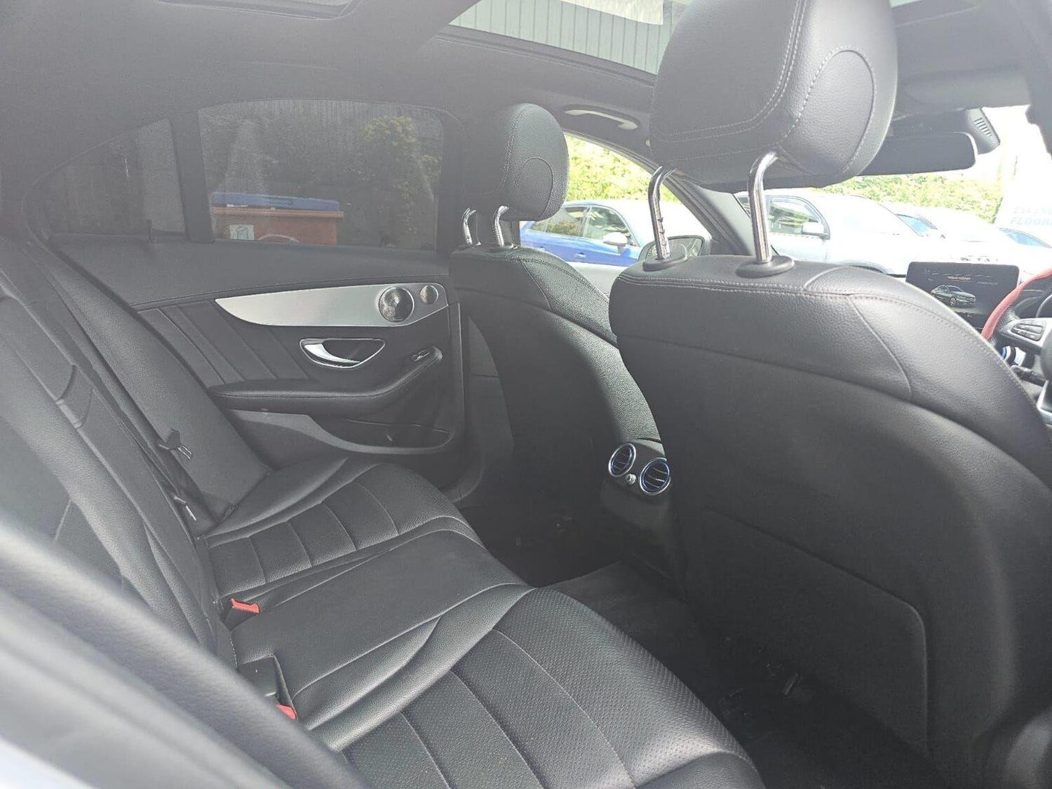 Used Mercedes-Benz C Class 2015 for sale - 77906494: Photo 27