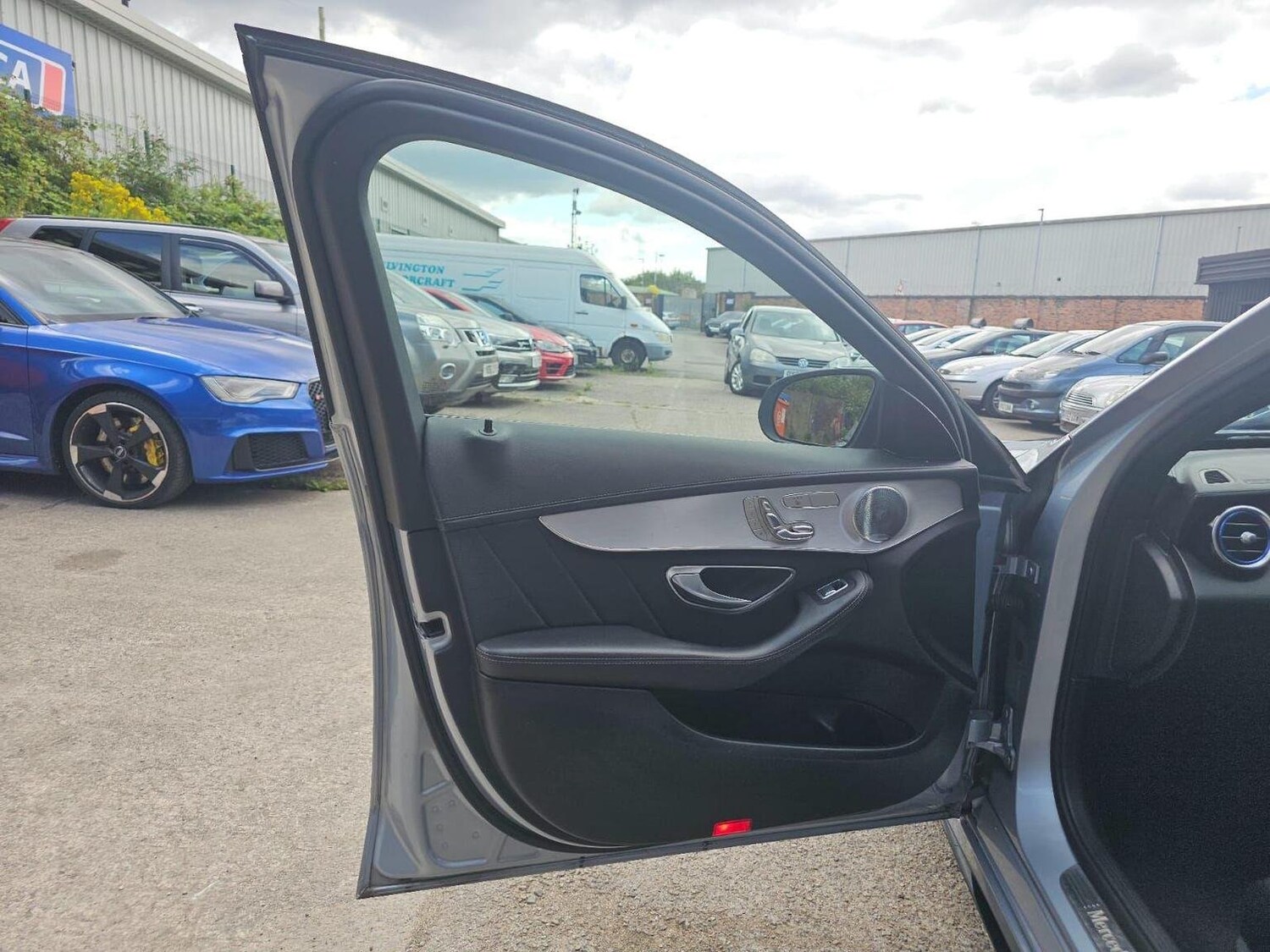 Used Mercedes-Benz C Class 2015 for sale - 77906494: Photo 33