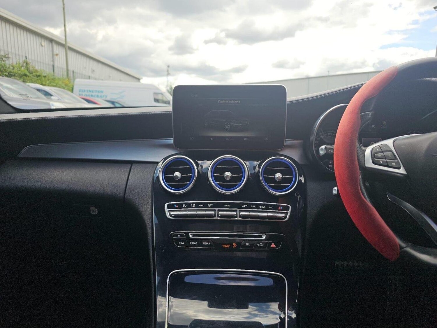 Used Mercedes-Benz C Class 2015 for sale - 77906494: Photo 44