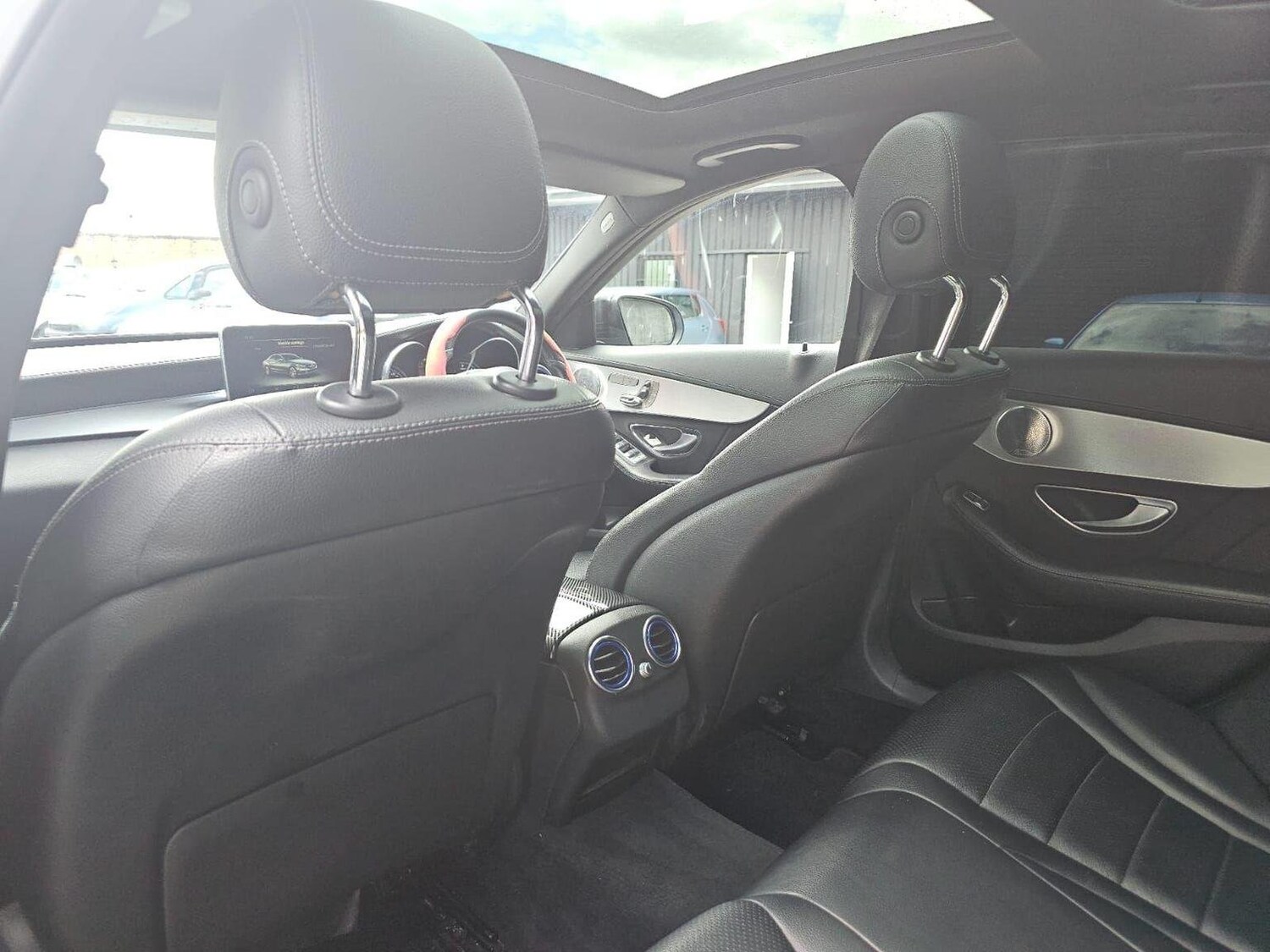 Used Mercedes-Benz C Class 2015 for sale - 77906494: Photo 59