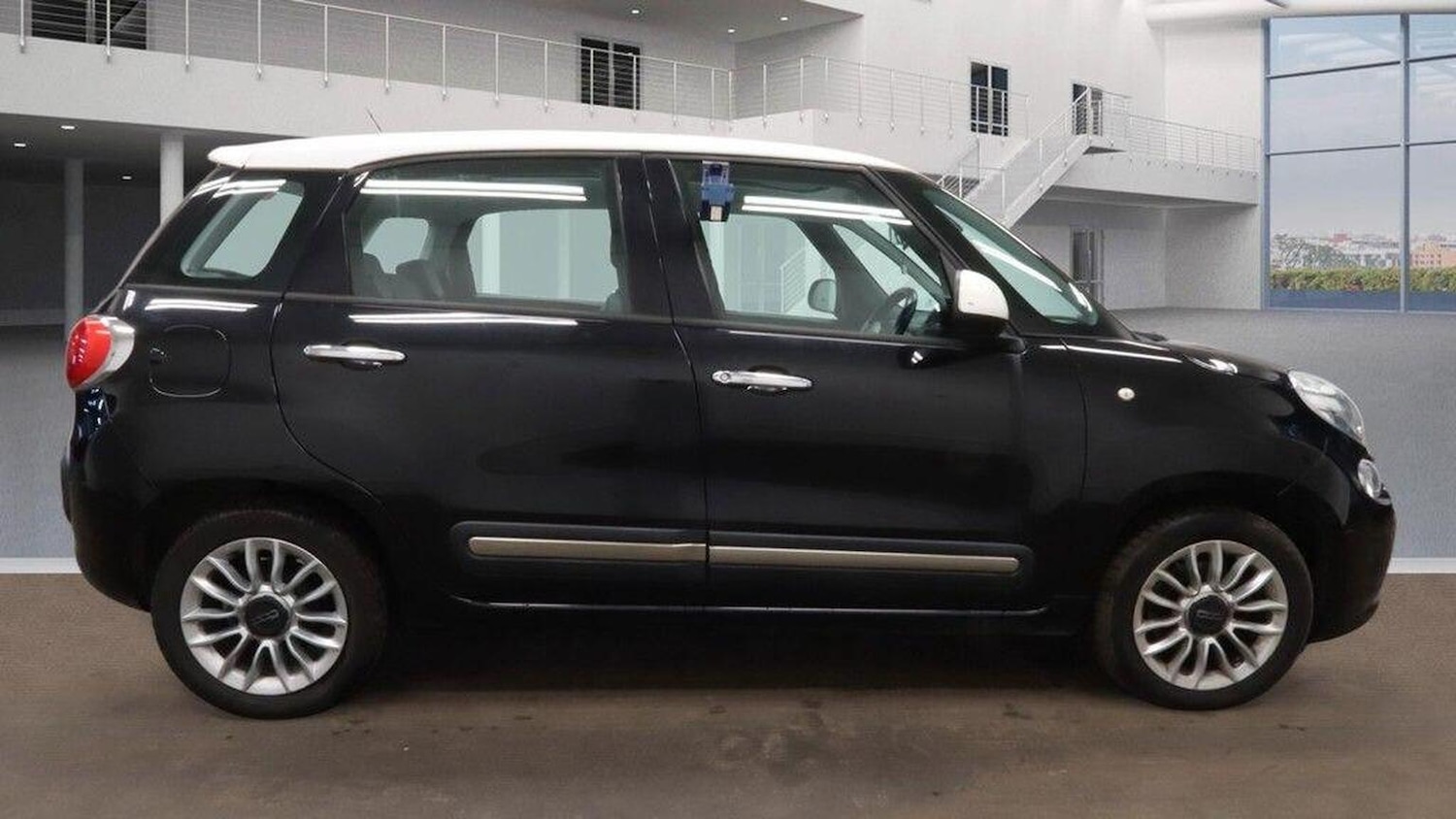 Used Fiat 500L 2014 for sale - 77906695: Photo 5