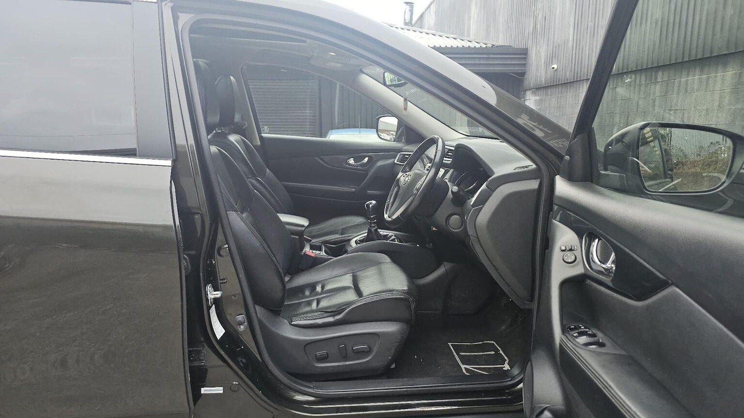 Used Nissan X-Trail 2015 for sale - 77906472: Photo 20